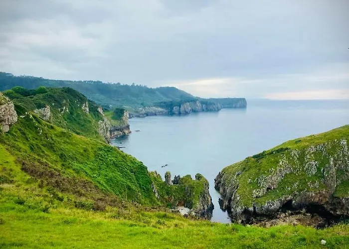 帕萨达梅尔朗特酒店 Pechón
