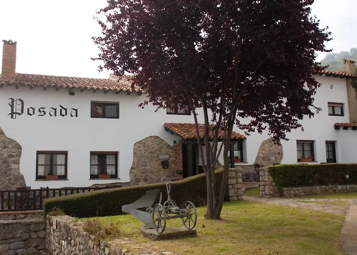 帕萨达梅尔朗特酒店 Pechón